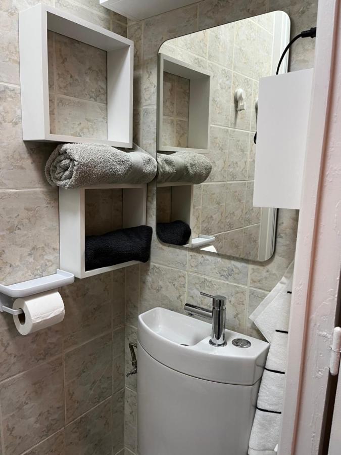 Cabine 17 Cosy Et Calme Au Dessus Du Vieux Port Marsylia Zewnętrze zdjęcie